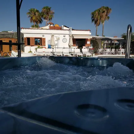 Rainbow Golf Bungalows, Gay Men-only 3* Maspalomas (Gran Canaria)
