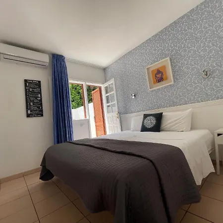 Prázdninový areál Rainbow Golf Bungalows, Gay Men-only 3*