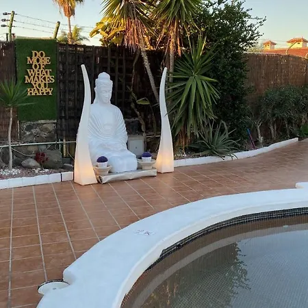 Πάρκο διακοπών Rainbow Golf Bungalows, Gay Men-only 3*