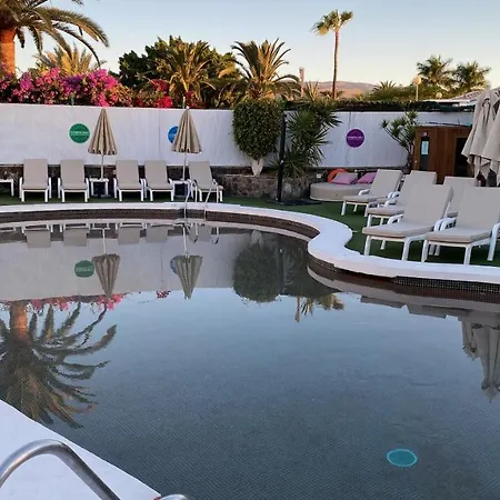 Rainbow Golf Bungalows, Gay Men-only Μασπαλόμας