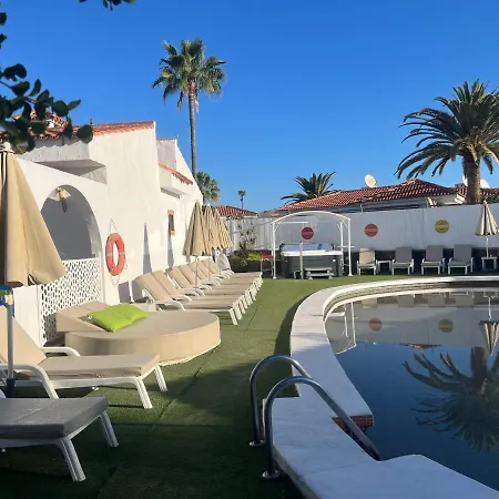 Rainbow Golf Bungalows, Gay Men-only
