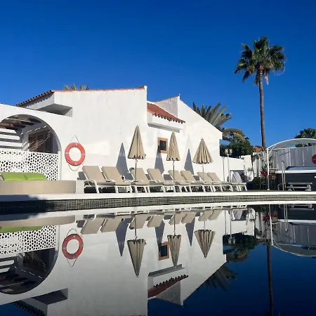 Rainbow Golf Bungalows, Gay Men-only Üdülőpark Maspalomas (Gran Canaria)