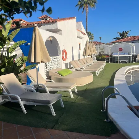 Rainbow Golf Bungalows, Gay Men-only 3*