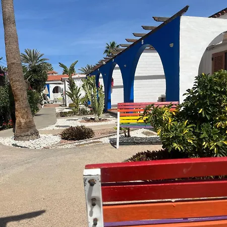 Üdülőpark Rainbow Golf Bungalows, Gay Men-only Maspalomas (Gran Canaria)