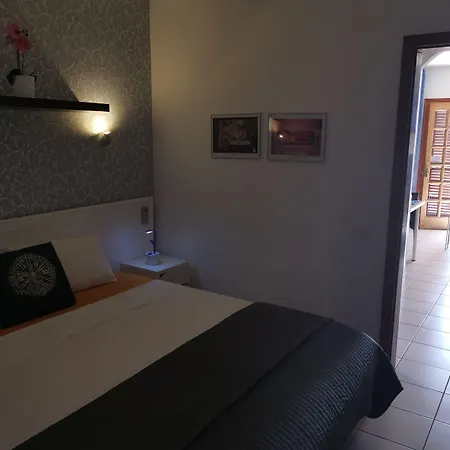 Rainbow Golf Bungalows, Gay Men-only Maspalomas (Gran Canaria)