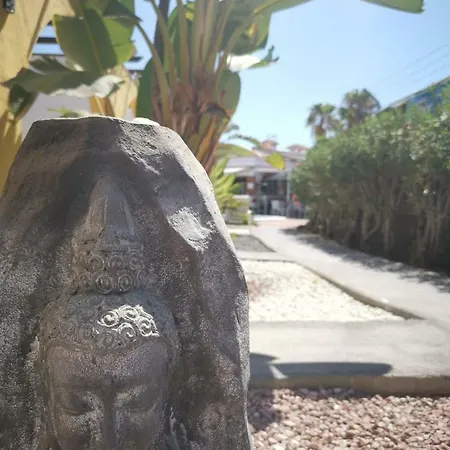 Prázdninový areál Rainbow Golf Bungalows, Gay Men-only Maspalomas (Gran Canaria)
