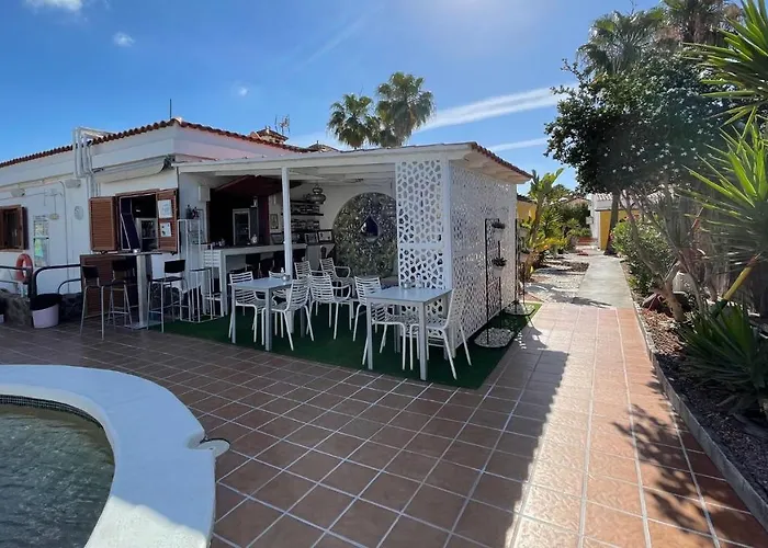 Rainbow Golf Bungalows, Gay Men-only 3*