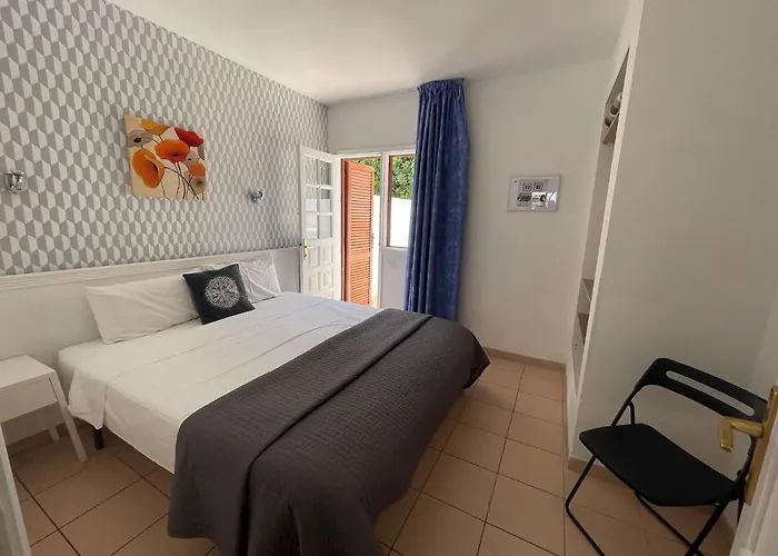 База отдыха Rainbow Golf Bungalows, Gay Men-only Маспаломас