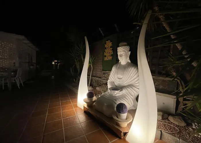 Rainbow Golf Bungalows, Gay Men-only Маспаломас