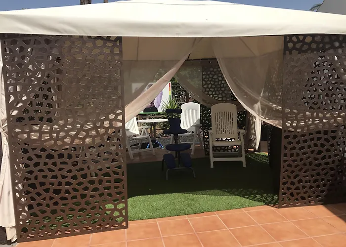 Rainbow Golf Bungalows, Gay Men-only Маспаломас