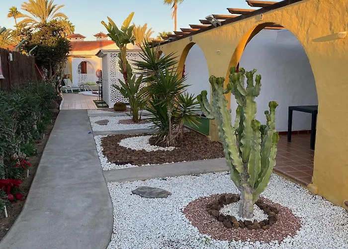 Rainbow Golf Bungalows, Gay Men-only