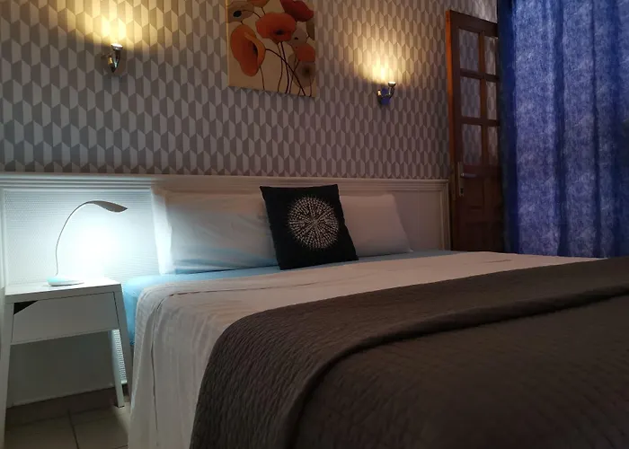 Rainbow Golf Bungalows, Gay Men-only База отдыха Маспаломас