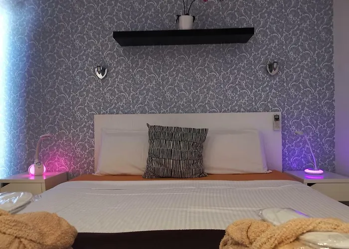 База отдыха Rainbow Golf Bungalows, Gay Men-only Маспаломас