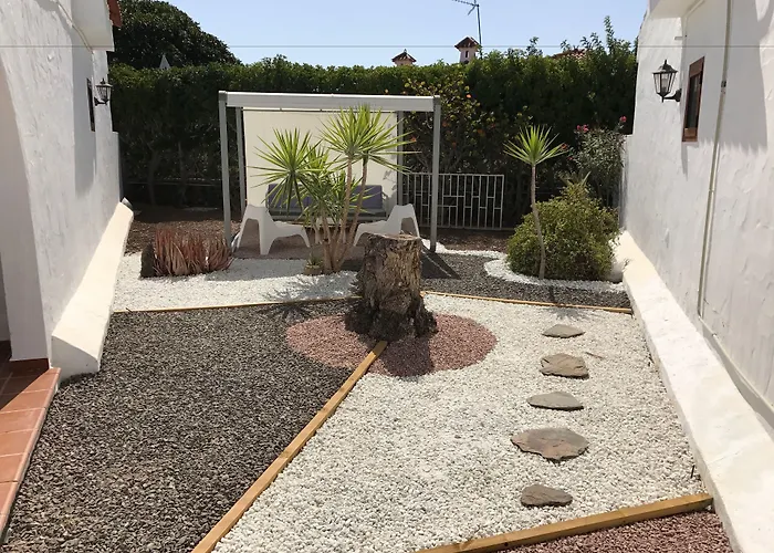 Kompleks wypoczynkowy Rainbow Golf Bungalows, Gay Men-only Maspalomas (Gran Canaria)